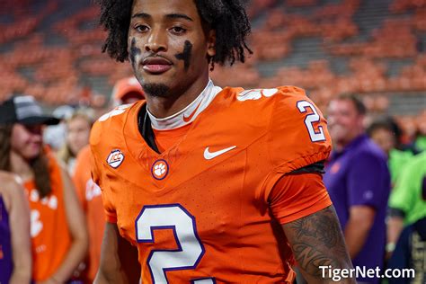 Clemson Football Photo of Nate Wiggins and floridaatlantic - TigerNet