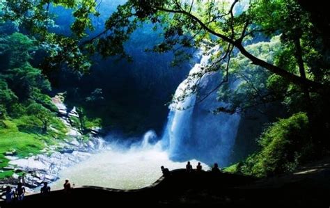 10 Most Stunning Waterfalls in Sri Lanka