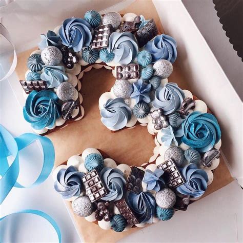 #gateau en forme de #chiffre 3 biscuit creme deco chocolats meringues bleues Number Birthday ...