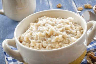 Should I Eat Oatmeal When I Have Diarrhea? | livestrong