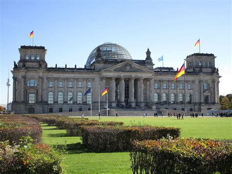 HD wallpaper: people in front of museum, reichstag building, berlin, bundestag | Wallpaper Flare