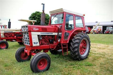 IH 1066 | Farmall, Tractors, Turbo