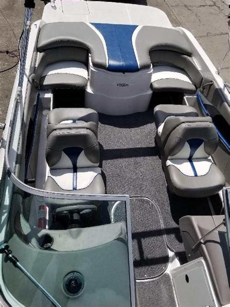 Beautiful boat upholstery | Boat covers | Boat seats | Boat interiors