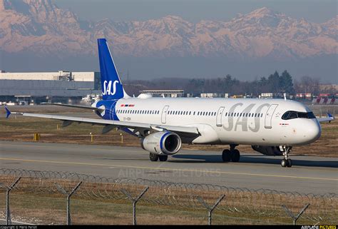 OY-KBH - SAS - Scandinavian Airlines Airbus A321 at Milan - Malpensa ...