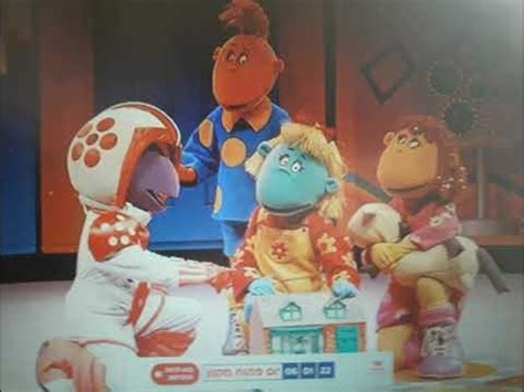 Tweenies Theme Song - YouTube