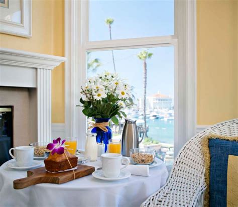 Snug Harbor Inn, Catalina Island Review | The Hotel Guru