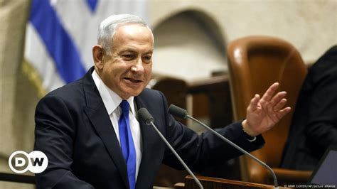 Israel: Netanyahu sworn in as leader of far-right government – DW – 12/29/2022