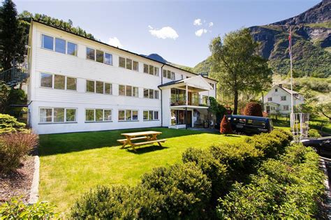 HEIMLY PENSJONAT (FLAM, NORUEGA): 217 fotos, comparação de preços e 8 ...