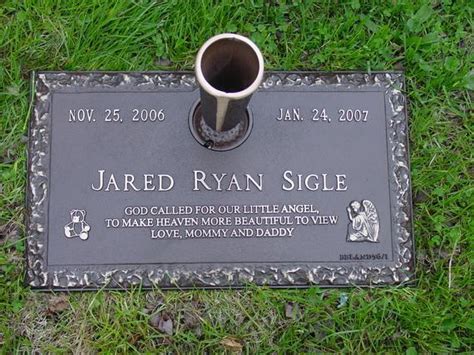 12 Headstone Design Ideas | Ever Loved