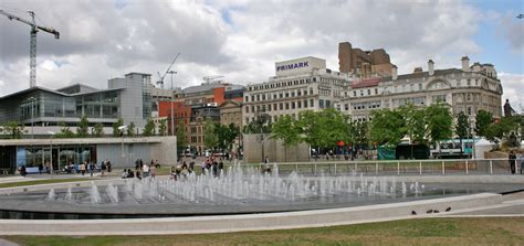 Piccadilly Gardens fountain to bloom again - About Manchester