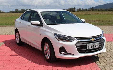 Novo Onix 2020 Sedan Plus Premier Turbo Automático: teste drive, preços ...