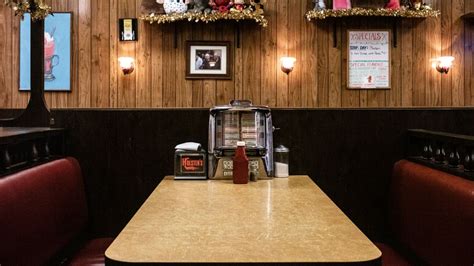 The Sopranos' Diner Booth From Finale Sells For Over $82,000 | CitizenSide