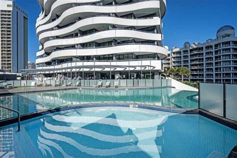 Resorts In Broadbeach