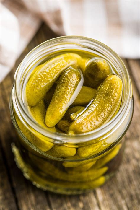 Gherkin vs Pickle (Differences, Tastes, Nutrition, Benefits and More ...