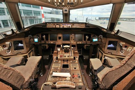 Boeing 777 Cockpit