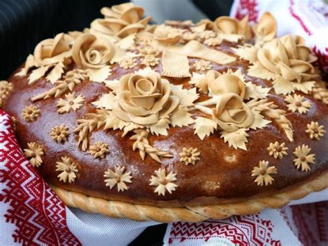 Ukrainian wedding bread korovai - UaPost - Ukrainian American Media