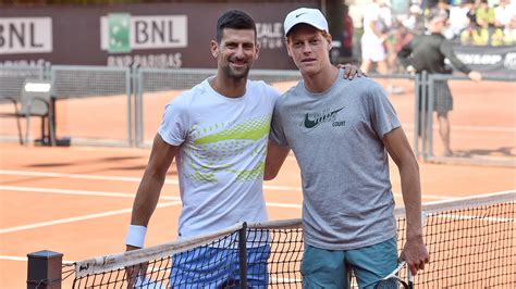 Vidéo de Novak Djokovic et Jannik Sinner à l'entraînement à Rome - Vidéo Tennis - Eurosport