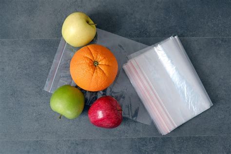 Premium Photo | Fridge bag and green apples apple storage in fridge bag ...