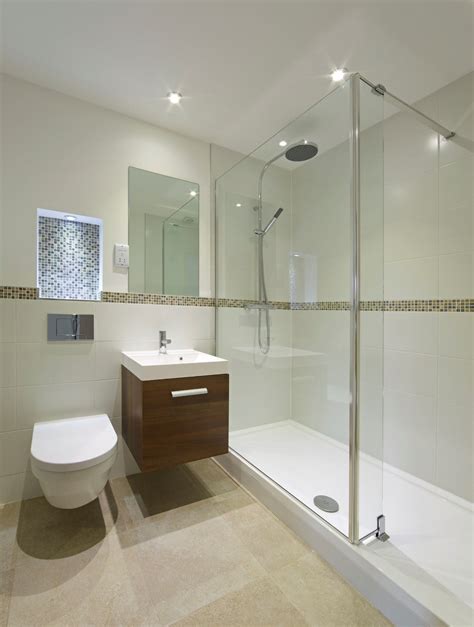 Small En Suite Shower Room Ideas / En Suite Shower Room Ideas Very Small Ensuite Master Bedroom ...