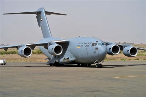 File:UAE Air Force Boeing C-17A Globemaster III-1.jpg