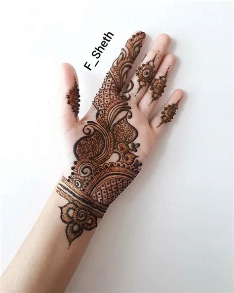 Mehndi Designs - Simple and Beautiful Henna Mehndi Designs... | Facebook