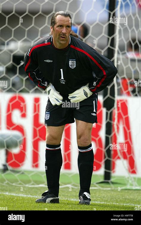 David seaman england brazil hi-res stock photography and images - Alamy