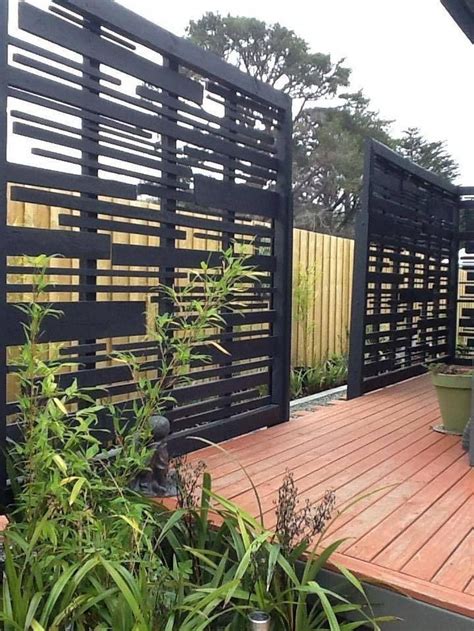 10+ Privacy Screen Fence Ideas – HomeDecorish