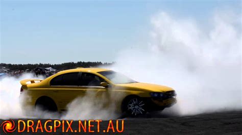 Ford Falcon XR6 Turbo Burnout - WADDRA - YouTube