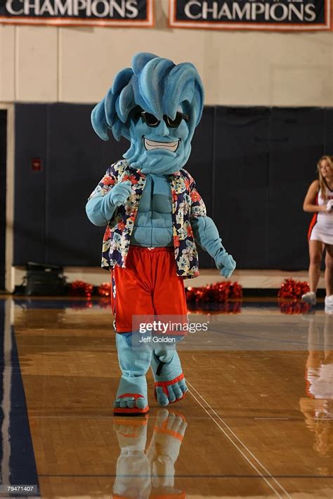 Mascot Willie the Wave of the Pepperdine Waves performs during the ...