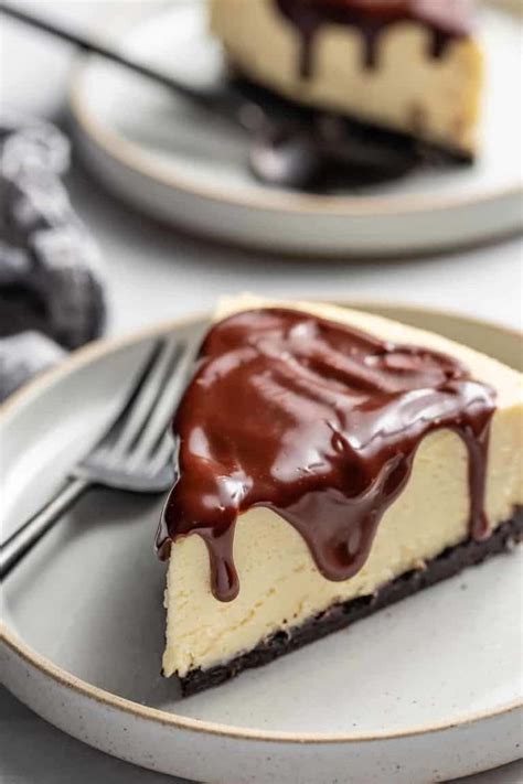 Baileys Cheesecake (Irish Cream Cheesecake) - My Baking Addiction