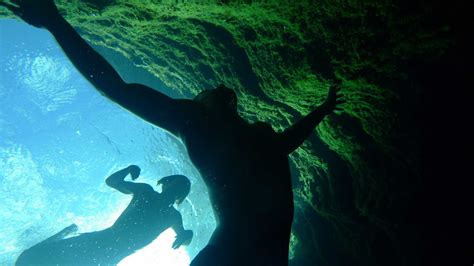 Jacob's Well -- one of the most dangerous diving spots in the world