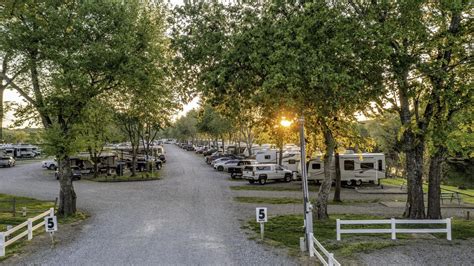 RV Park & Campgrounds in Sevierville, TN | Riverside RV Park and Resort