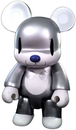 Wild bear qee silver - 8" Bear Qee by Touma from T... | Trampt Library