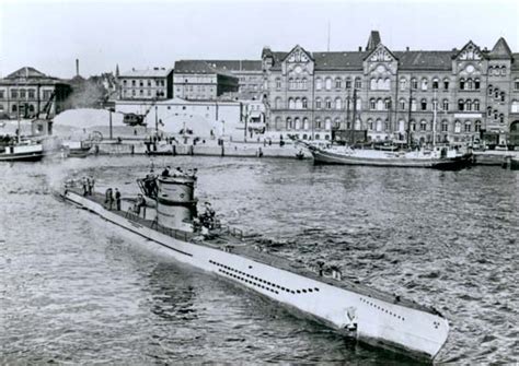 U-Boats and Germany in World War I and World War II