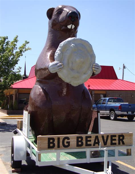 Big Beaver Statue (Beaver, Oklahoma) | Beaver, Oklahoma is k… | Flickr