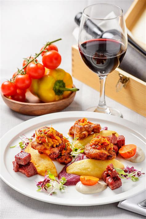 Romantic dinner with a glass of red wine 9505891 Stock Photo at Vecteezy