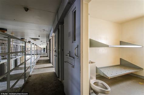 Florida prison where five murderers escaped from revealed | Daily Mail Online