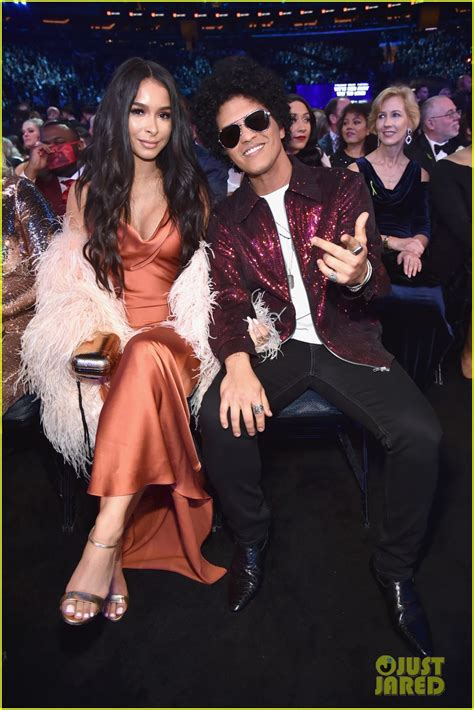 Bruno Mars Couples Up With Girlfriend Jessica Caban at Grammys 2018 ...