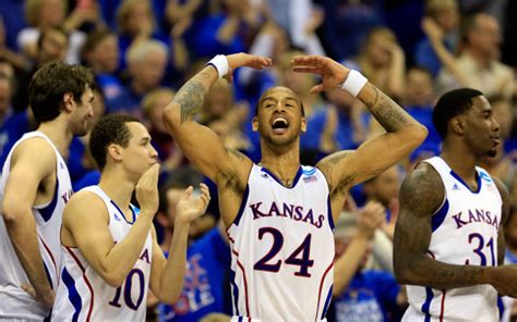 (Video) NCAA March Madness highlights: Kansas Jayhawks cruise to win ...