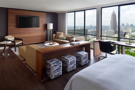 Hotel Suites in Atlanta | Atlanta Marriott Marquis