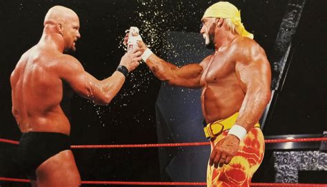 WATCH: A Young Stone Cold Steve Austin’s Ultimate Disrespect to Hulk ...