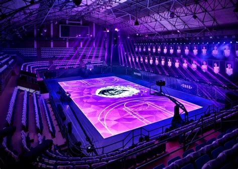 [Update] Kobe Bryant Promotes LED Basketball Court During Summer Tour ...