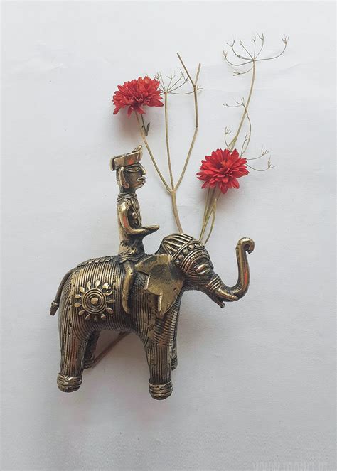 Get Hath Mahavat - Handcrafted Elephant Sculpture at ₹ 1340 | LBB Shop