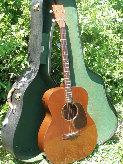 Vintage Martin Tenor Guitar - 1951 0-17T mahogany acoustic 4 string | Vintage Licks Guitars