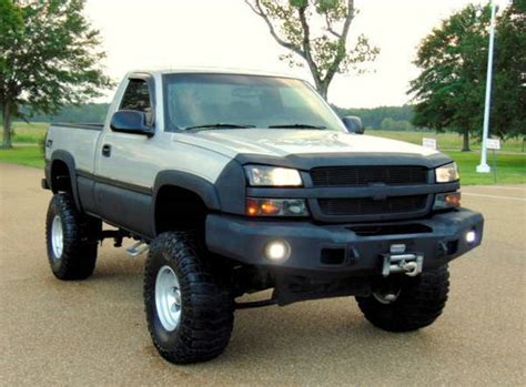 Tons of power 2004 Chevrolet Silverado 1500 Z71 lifted for sale