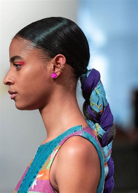 New York Fashion Week Beauty Looks Spring 2020 - NYFW Best Beauty Looks ...