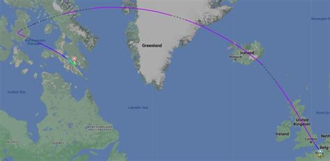 Air France 787 diverts to Iqaluit after burning smell onboard