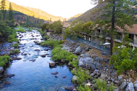 Home | Yosemite View Lodge - Hotel Near Yosemite