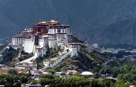 Potala Palace | Series 'The most inaccessible buildings in the world ...