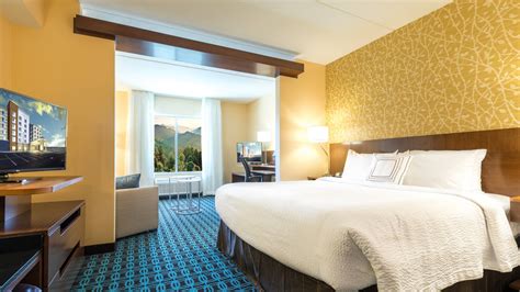 Tunnel Road Hotel in Asheville, NC | Fairfield Inn & Suites Asheville